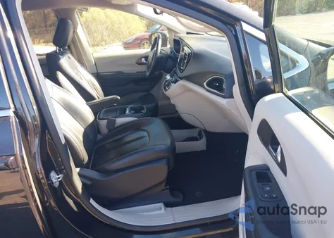 2017 Chrysler Pacifica Touring-L from USA, damaged, VIN 2C4RC1BG1HR759448